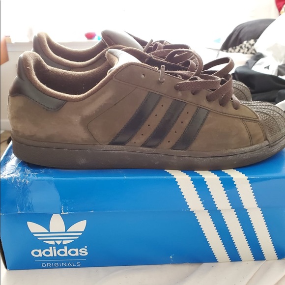 Size 11. Brown Adidas - Picture 1 of 6